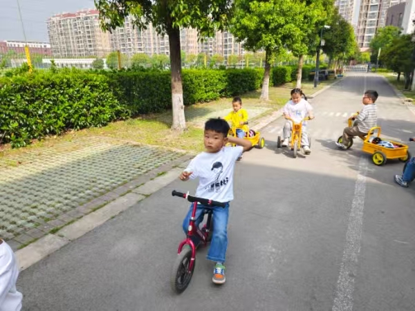 a514b4eb72404f5090cc75b45ee69a4d.jpg