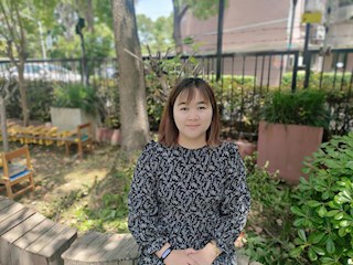 尤晓秀　教师