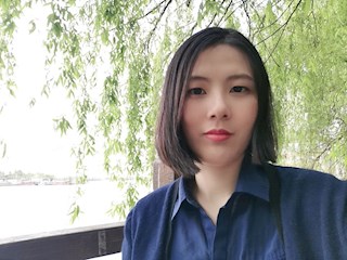 周映雯　教师